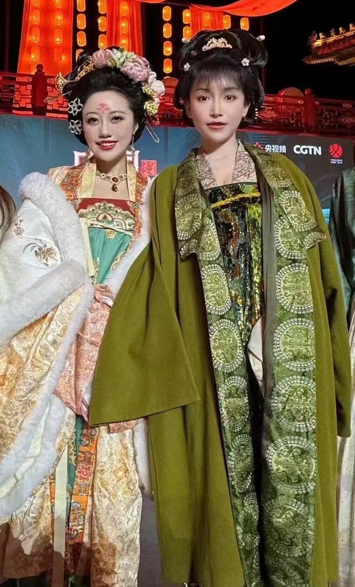 汉服文化复兴：明星古装写真与历史剧服化道还原，李子柒唐制汉服惊艳亮相  第8张