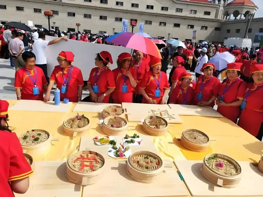 探寻张家口莜麦莜面文化：千年传承的美食与情感  第1张