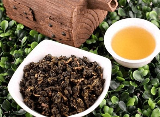 乌龙茶究竟属于红茶还是绿茶？解析其与红茶、绿茶的区别  第2张