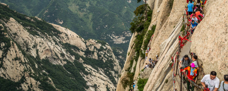 华山：中华文明发祥地，拥有众多著名景区  第1张