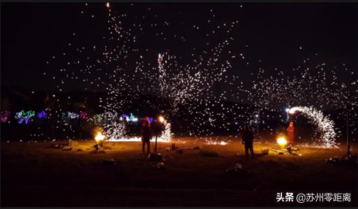 暗黑夜空下的打铁花：千年非遗于苏州首次登场  第3张