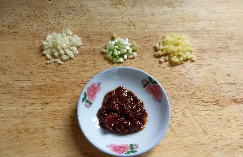 柠檬酸辣鸡爪制作方法：简单步骤教你做出美味小零食  第11张