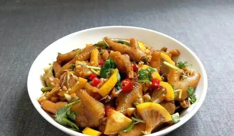 柠檬酸辣鸡爪制作方法：简单步骤教你做出美味小零食  第9张