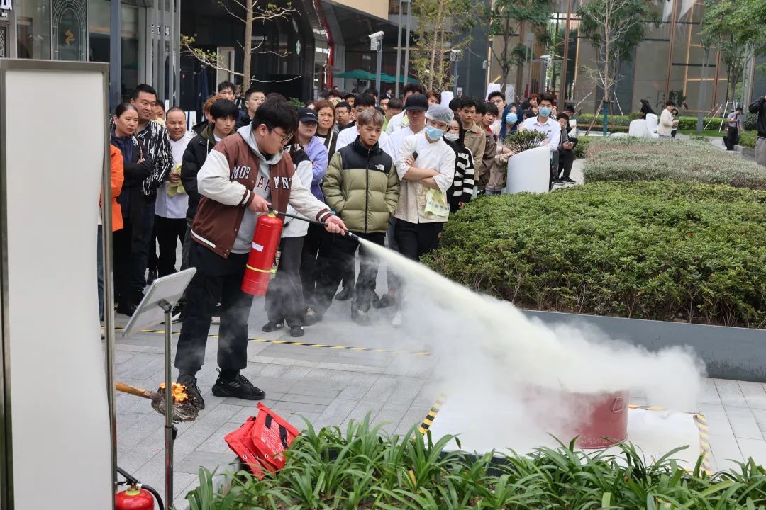 徐汇区虹梅街道全民消防宣传活动：提升居民安全意识与应急能力  第6张