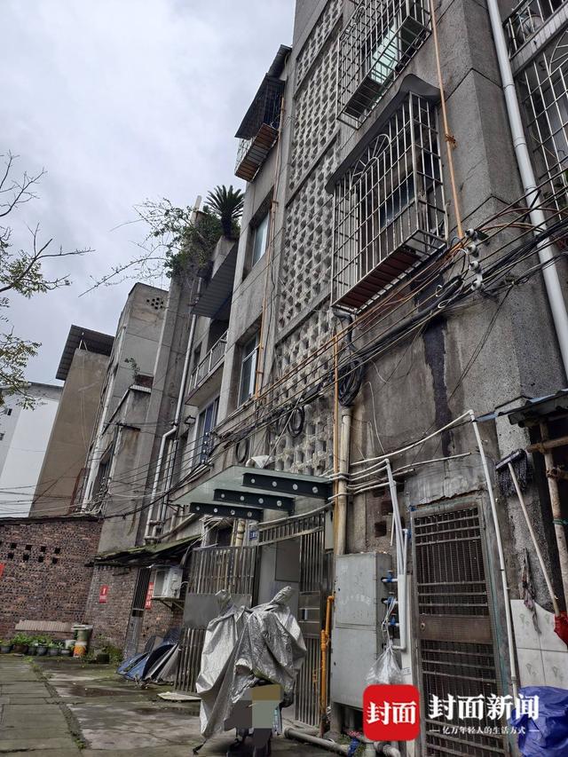 四川泸县龙城大酒店停车场产权之争：10余年纠纷与一地七证的闹剧  第6张