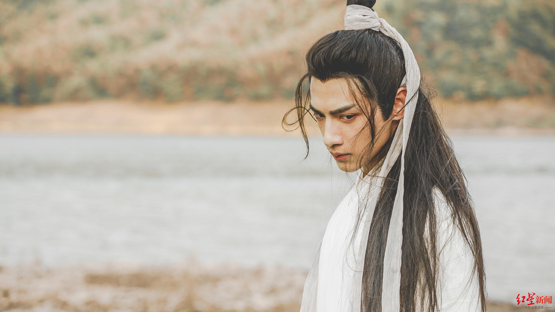 揭秘晋江式演技：丁禹兮在永夜星河中完美诠释晋江男主形象  第9张