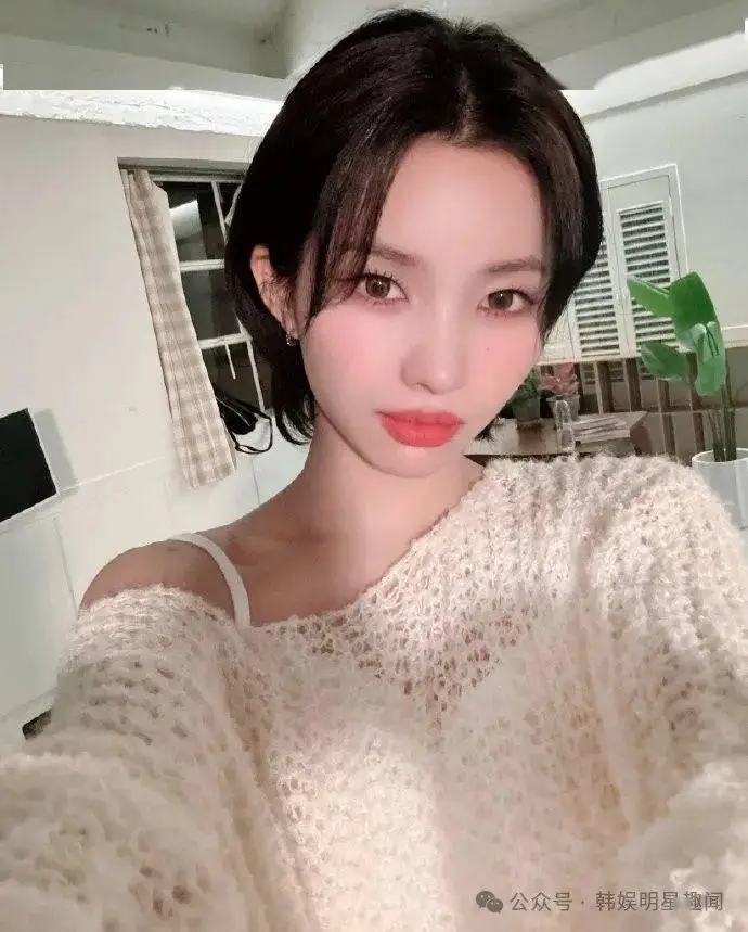 (G)I-DLE田小娟续约问题引热议,队长深情吐露对成员的爱与期待  第3张 (G)I-DLE田小娟续约问题引热议,队长深情吐露对成员的爱与期待  第3张