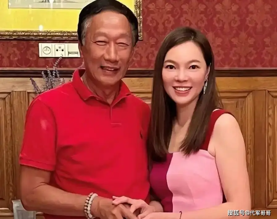 曾馨莹与郭台铭的传奇爱情:从芭蕾舞者到豪门阔太的华丽转身  第3张 曾馨莹与郭台铭的传奇爱情:从芭蕾舞者到豪门阔太的华丽转身  第3张