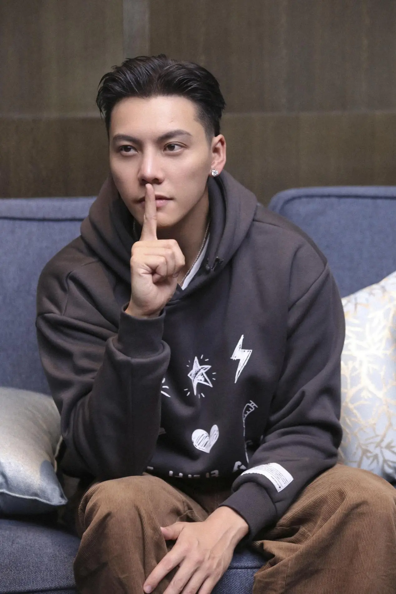 跨时空缉凶罪案剧太阳星辰:陈伟霆与刘雅瑟的精彩演绎与人性探索  第3张 跨时空缉凶罪案剧太阳星辰:陈伟霆与刘雅瑟的精彩演绎与人性探索  第3张