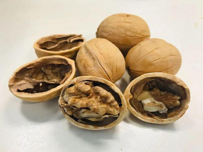 研究证实：全谷物和西红柿等食物具有显著抗炎效果，助你健康生活  第2张