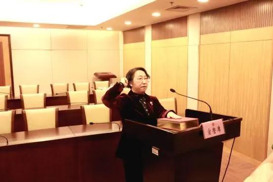 上海市虹口区人大常委会第二十六次会议审议2024年预算调整方案及审计整改情况  第3张