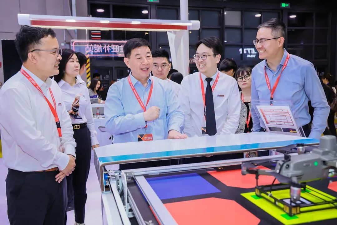 虹桥国际中央商务区迎来三大新能源企业,助力闵行绿色低碳新赛道布局  第6张 虹桥国际中央商务区迎来三大新能源企业,助力闵行绿色低碳新赛道布局  第6张