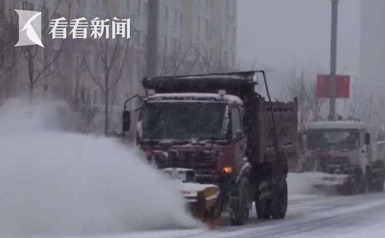 东北地区遭遇下半年最强降雪，多地积雪深度超50厘米，交通受阻  第4张