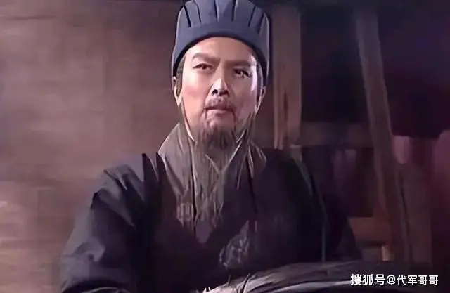 72岁唐国强近照曝光：岁月痕迹下的昔日帝王风采  第7张