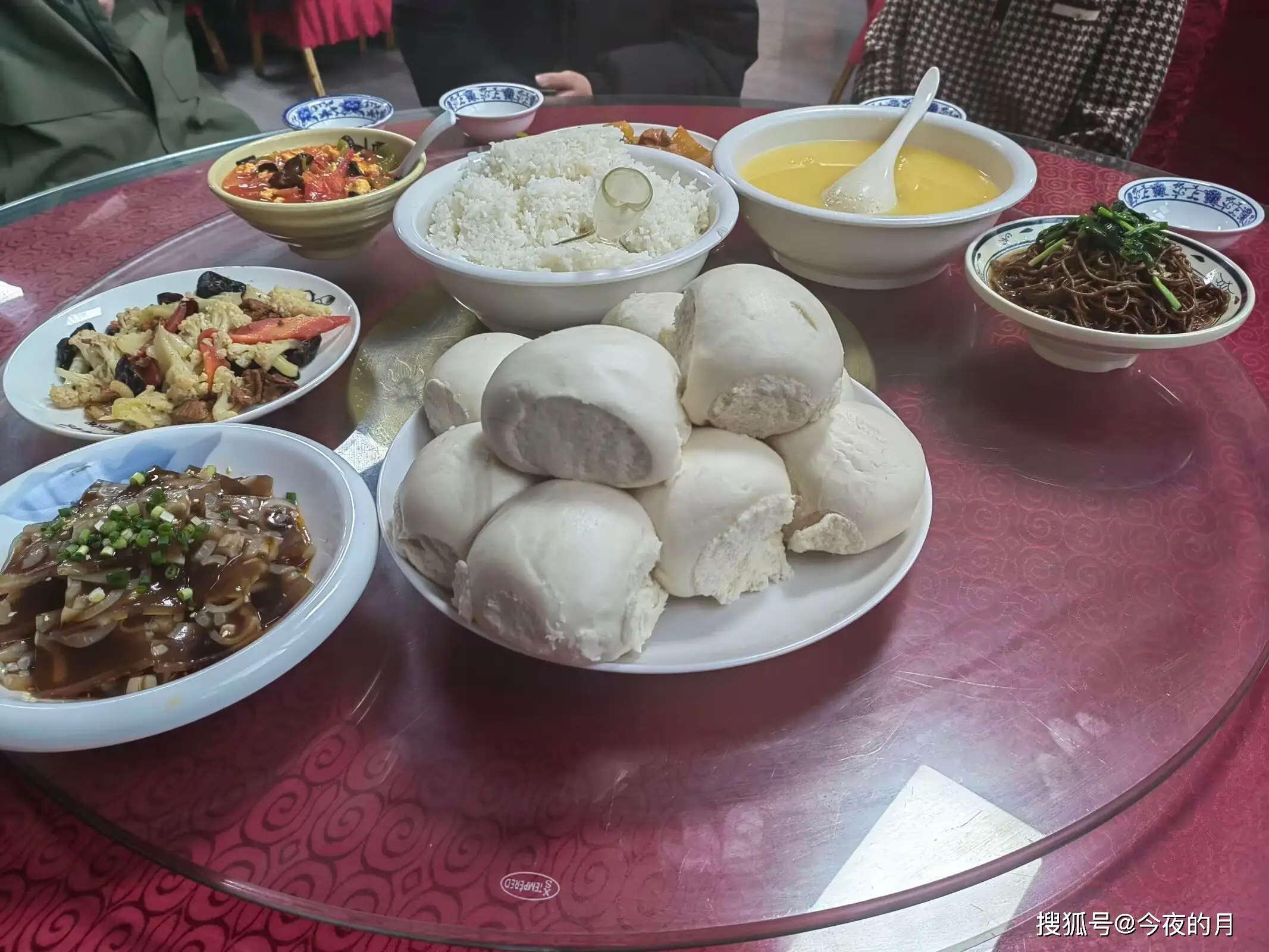 西安旅游回忆：胡辣汤与馒头的日常，王家大院与篆书横批的特别体验  第5张