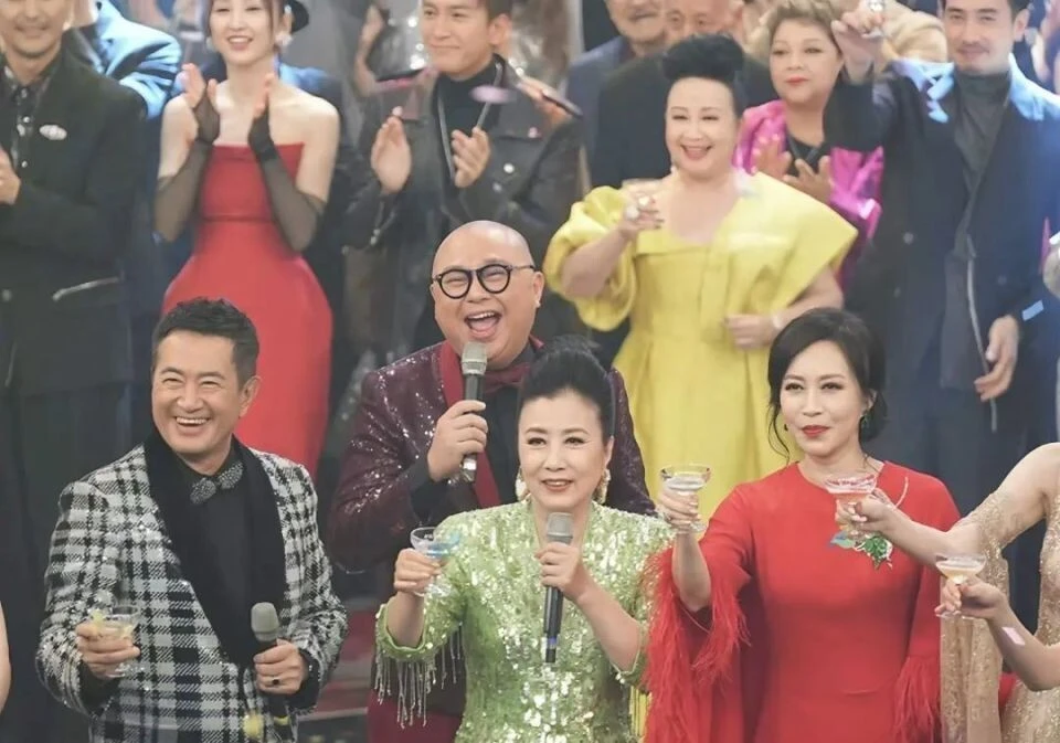 2024年TVB台庆之夜：当红明星缺席，汪明荃独挑大梁，TVB没落迹象明显  第2张