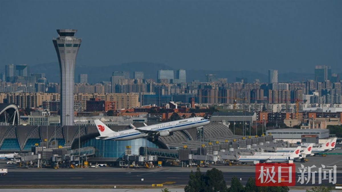 成都国际航空枢纽年旅客吞吐量突破8000万人次，跻身全球航空大都市二十强  第1张