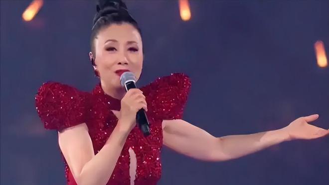 77岁汪明荃仍强势，夺走年轻人机会，引发选美选手不满  第1张