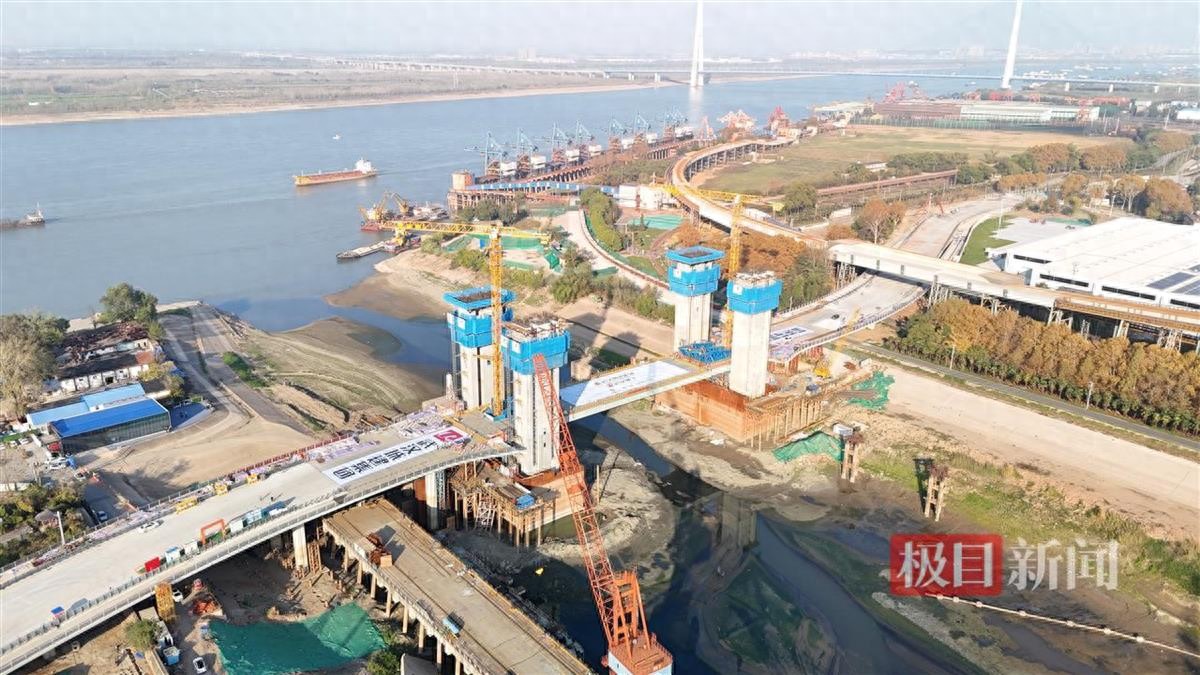武汉右岸大道开启桥主桥合龙：湖北省首座开启桥建设进展顺利  第1张