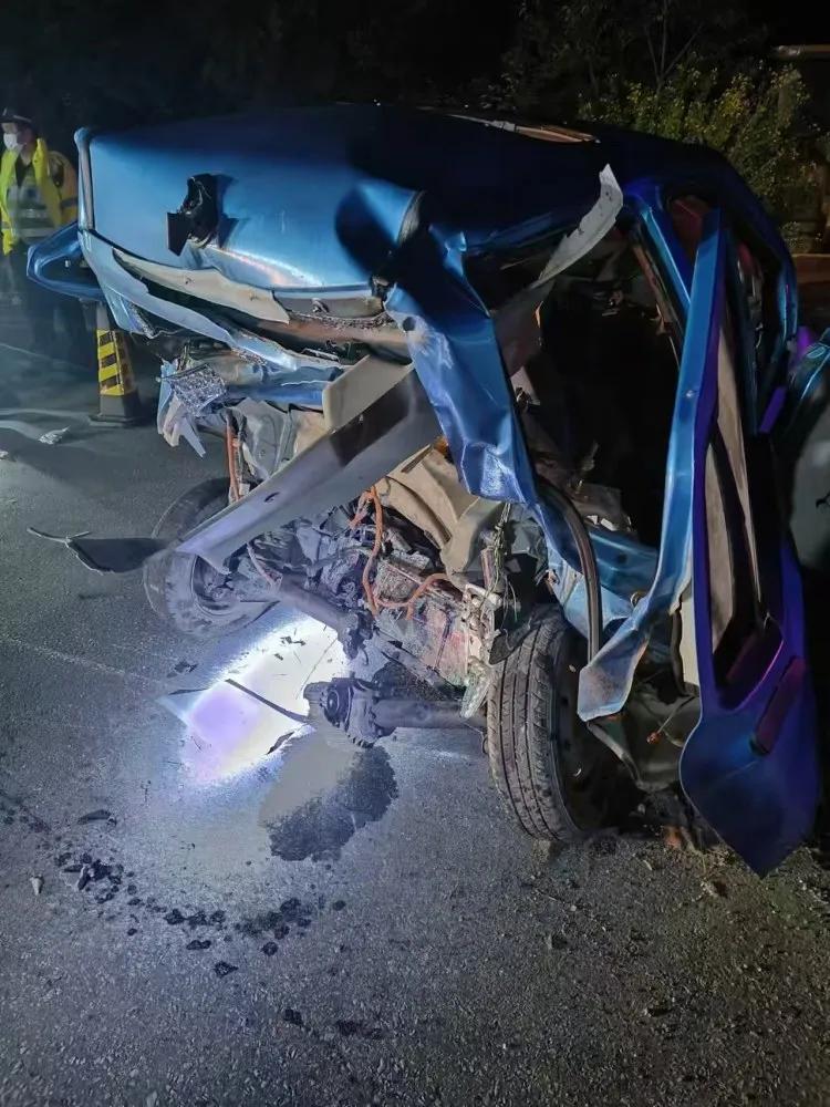 云南大理洱源国道车祸致2死 奔驰司机醉驾超速疑似肇事逃逸 家属提复核遭否认 第3张 云南大理洱源国道车祸致2死 奔驰司机醉驾超速疑似肇事逃逸 家属提复核遭否认 第3张