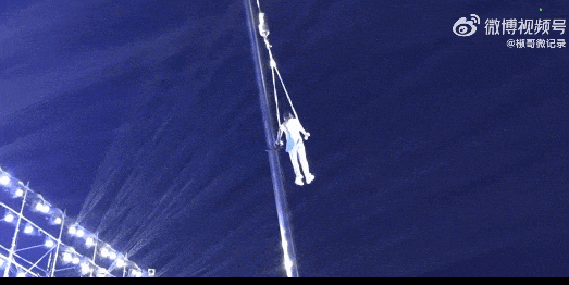 河南杂技演员张凯高空表演绳断坠落，家属报平安称已脱离危险期  第2张