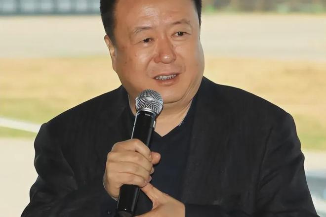 田歌：从演员到电视人的华丽转身，四十年北京电视台生涯的独身人生  第5张