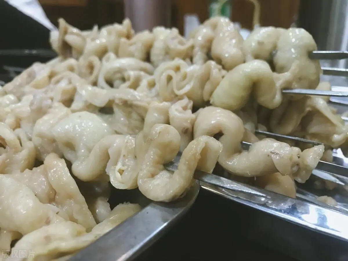 超越传统：科学猪大肠清洗方法，提升食材美味与安全  第2张