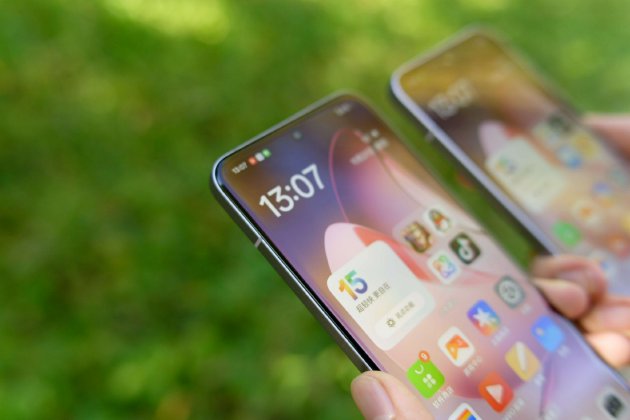 OPPO Reno13系列发布：铝合金中框与iPhone同款，颜值与性能并存  第6张