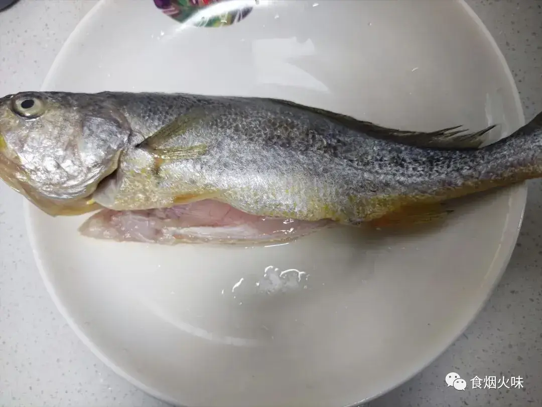 初冬进补高蛋白食物推荐：鱼肉鲜嫩多汁，适合秋冬食用  第4张