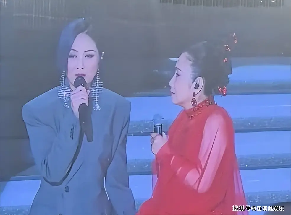 汪明荃77岁红馆演唱会与杨千嬅合唱少女的祈祷，网友热议高龄演出  第13张