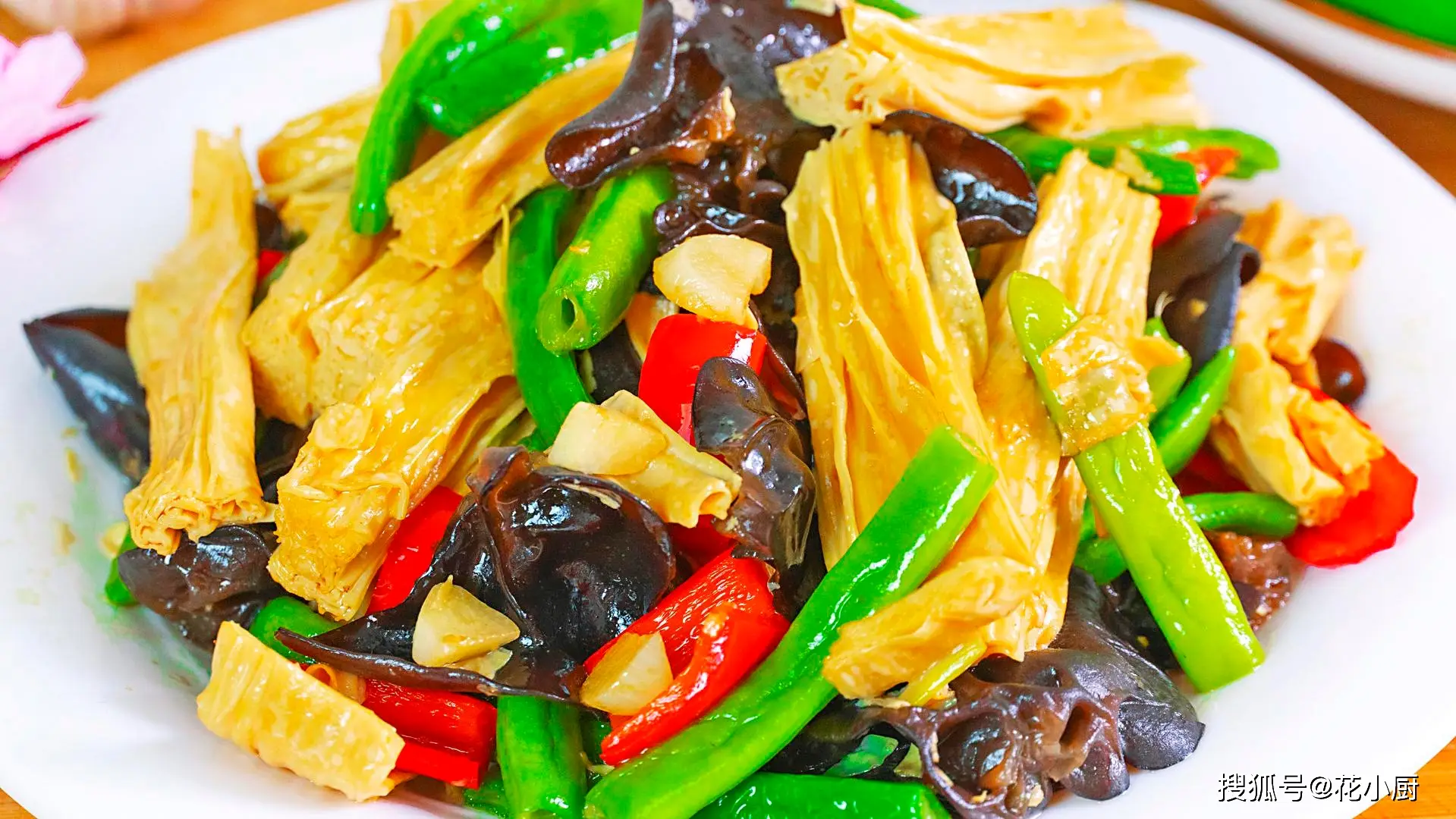 优质蛋白食物推荐：5种高蛋白食物及详细食谱，增强抵抗力，保持活力  第4张
