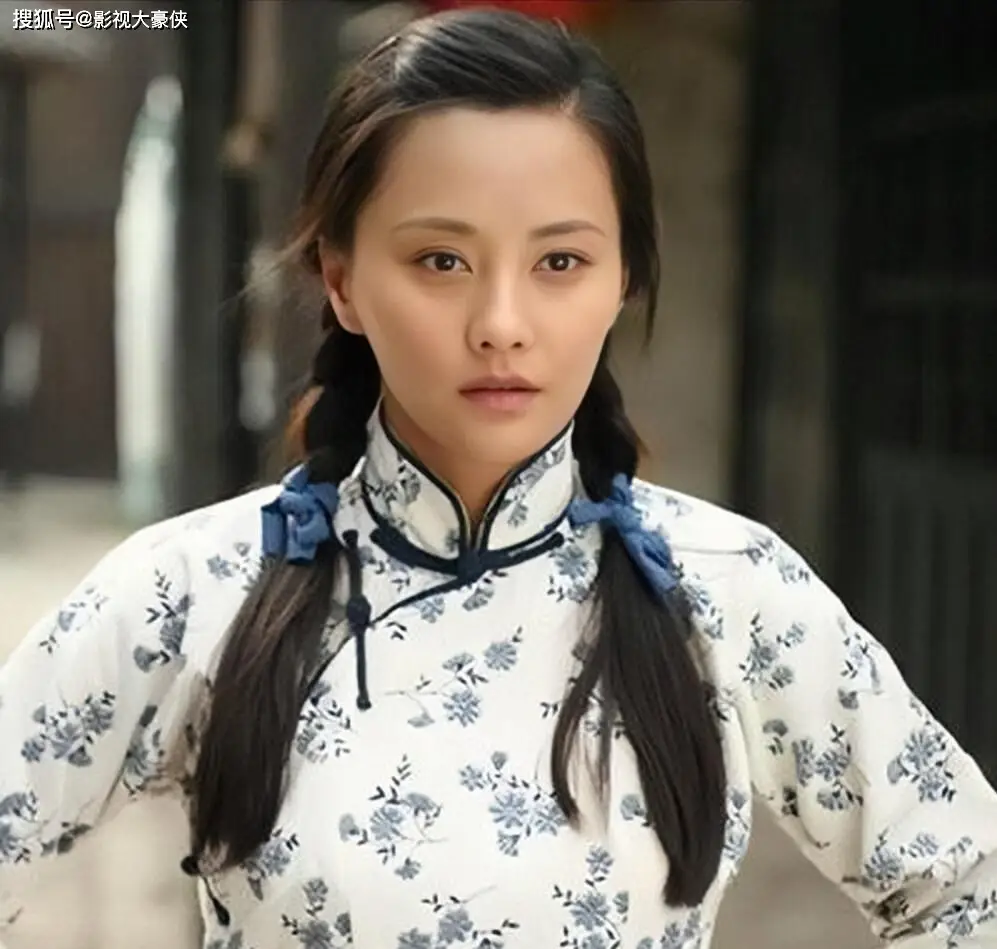 马雅舒爱女11岁生日惊艳众人，浓眉大眼遗传老爸基因，与吴奇隆离婚15年后终成人生赢家  第6张