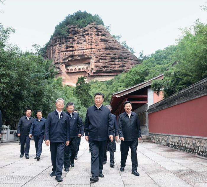 习近平强调：坚持马克思主义发展观点，增强忧患意识，适应新形势，完成新任务  第3张