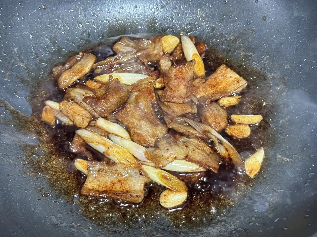 探索毛芋与五花肉的完美结合：五花肉烧毛芋的独特食疗与美味体验  第6张